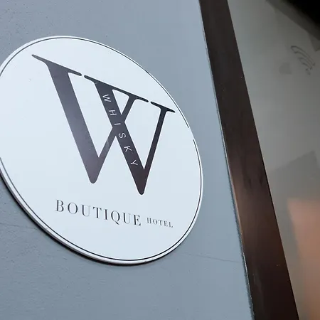 Boutique Whisky 3* Tirana