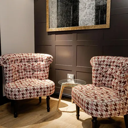 Boutique Whisky Hotel