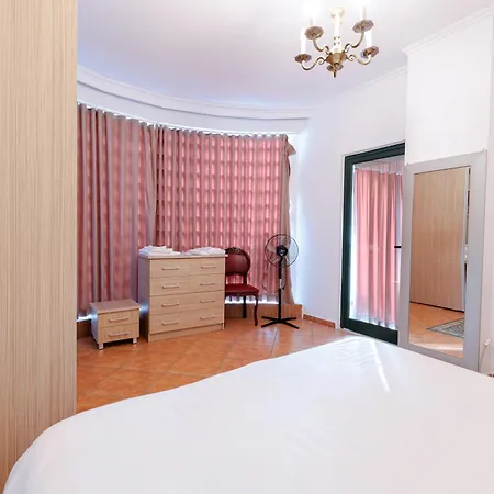 Boutique Whisky Tirana