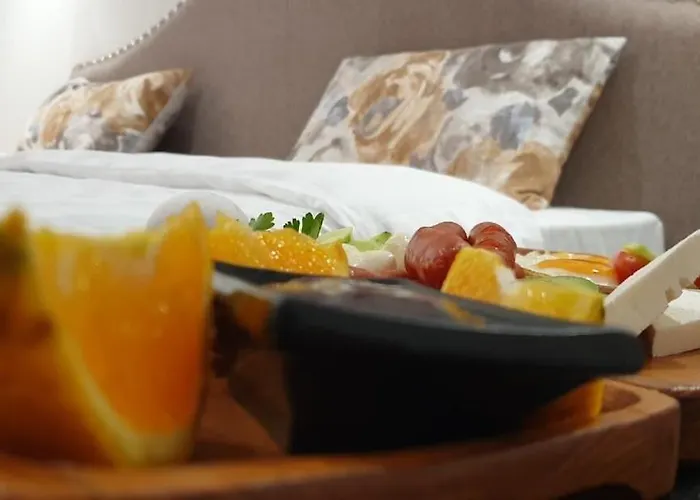 Boutique Whisky Hotel 3*