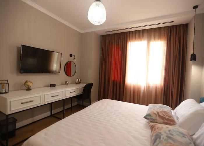 Отель Boutique Whisky Тирана